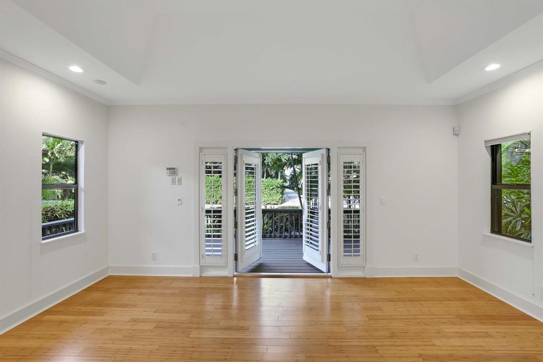 111 S Flagler Way - 32
