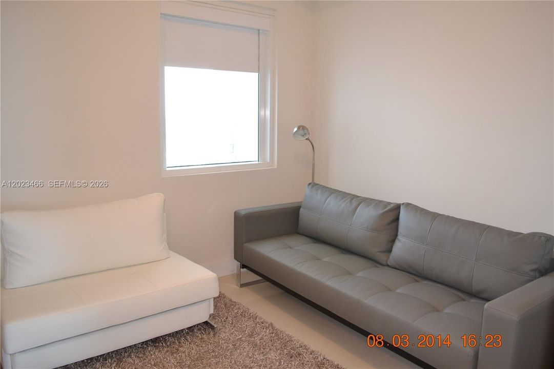Den - 2nd bedroom