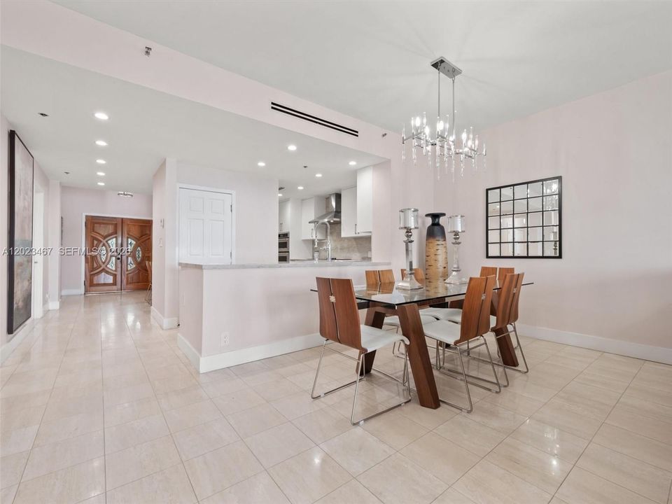 For Sale: $3,790,000 (2 beds, 2 baths, 1912 Square Feet)
