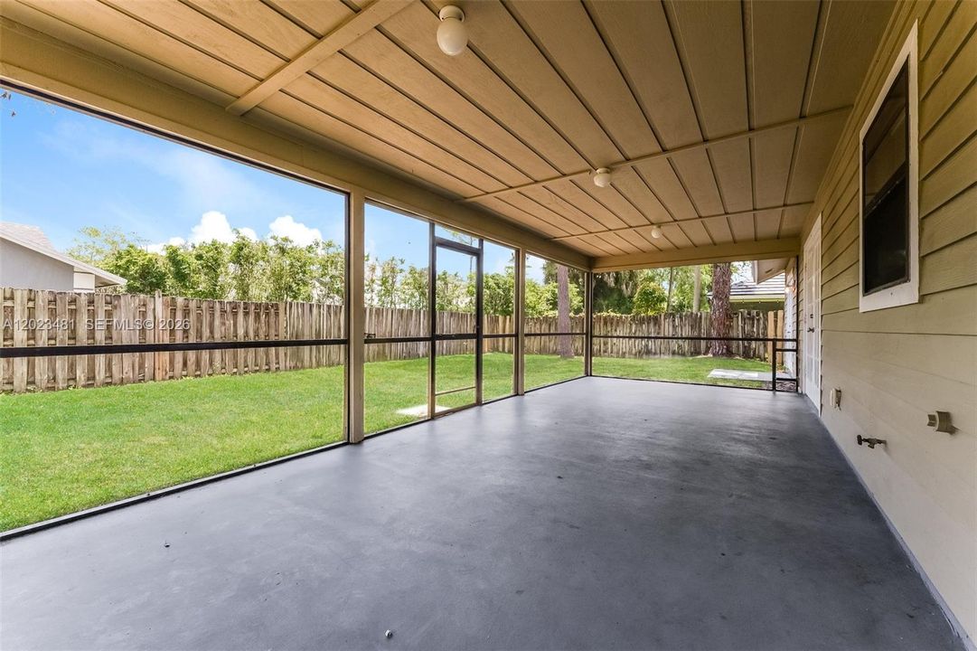 For Rent: $3,360 (4 beds, 2 baths, 1553 Square Feet)