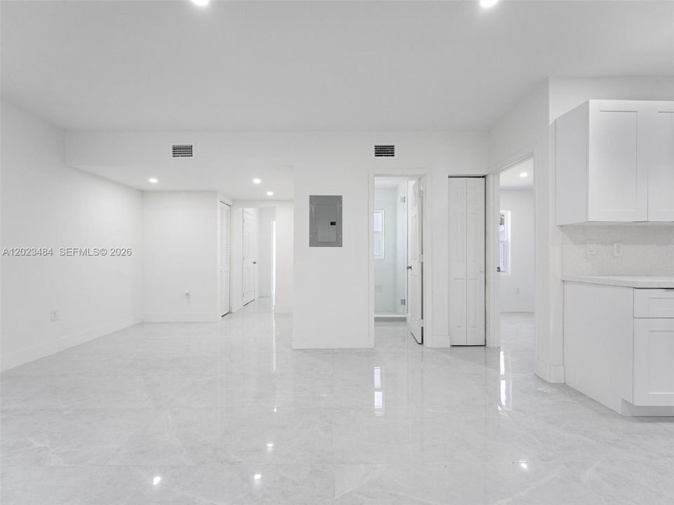 For Sale: $529,900 (4 beds, 3 baths, 1367 Square Feet)
