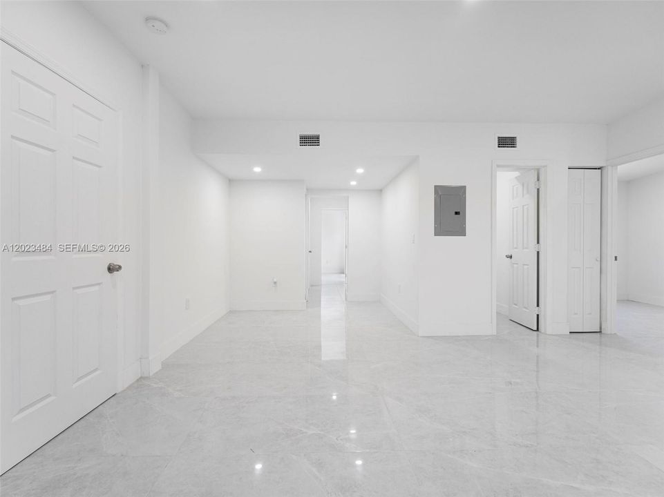 For Sale: $529,900 (4 beds, 3 baths, 1367 Square Feet)