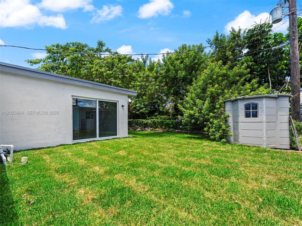 For Sale: $529,900 (4 beds, 3 baths, 1367 Square Feet)