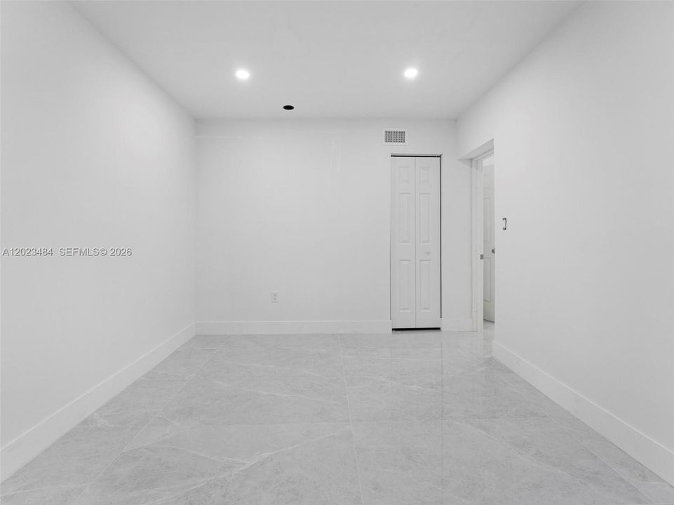 For Sale: $529,900 (4 beds, 3 baths, 1367 Square Feet)