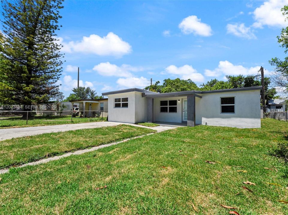 For Sale: $529,900 (4 beds, 3 baths, 1367 Square Feet)