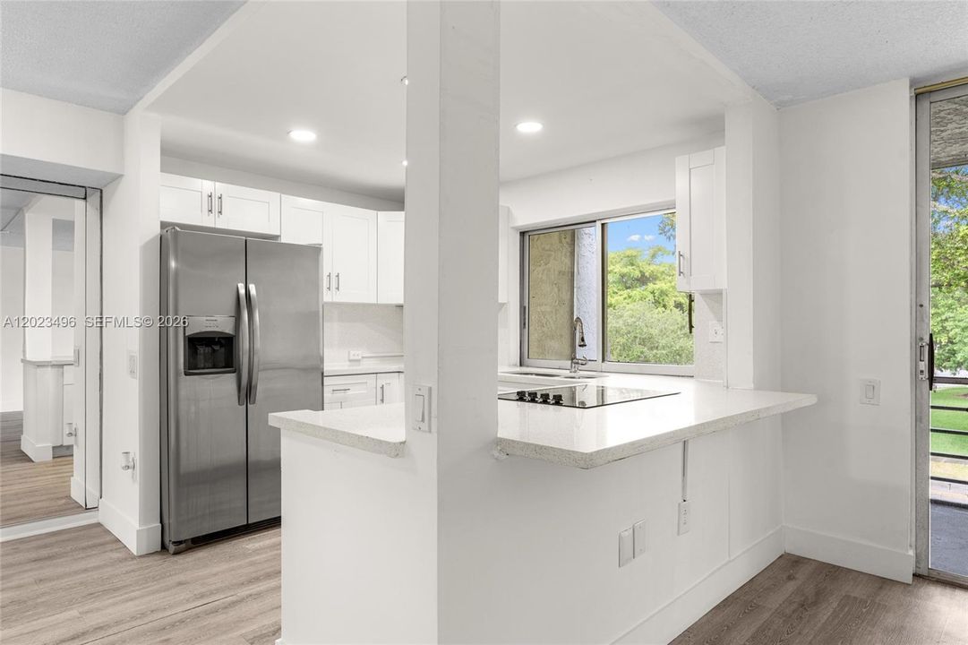 En Venta: $137,900 (2 camas, 2 baños, 950 Pies cuadrados)