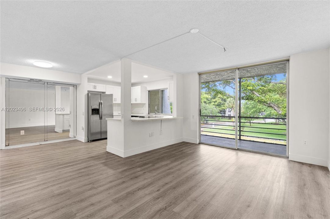 En Venta: $137,900 (2 camas, 2 baños, 950 Pies cuadrados)
