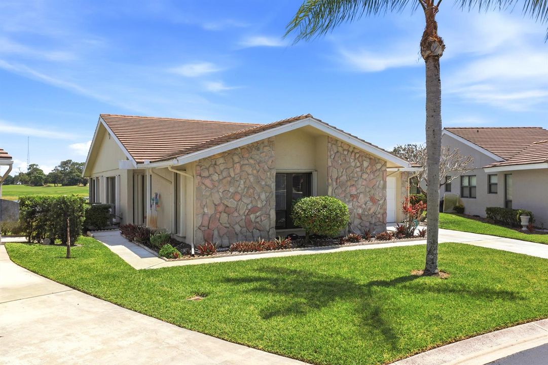 2669_SW_Egret_Pond_Cir_Palm_City_027