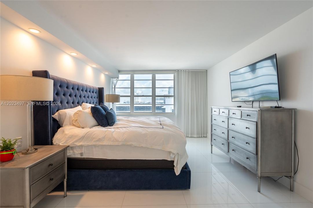 For Rent: $8,500 (3 beds, 2 baths, 1455 Square Feet)