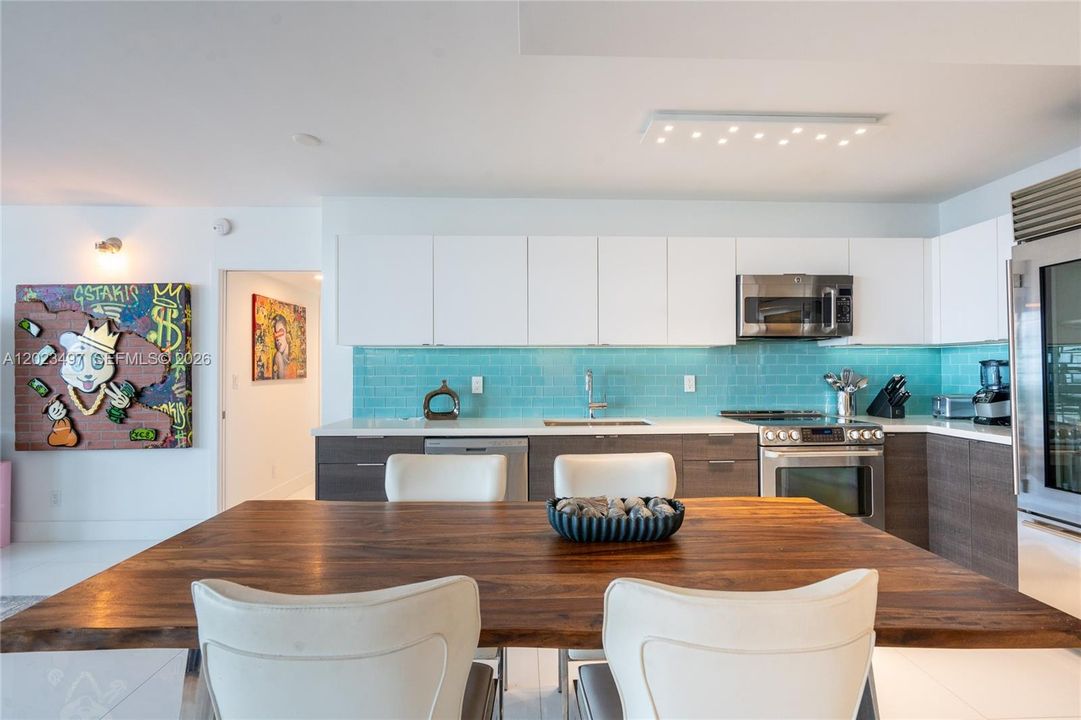 For Rent: $8,500 (3 beds, 2 baths, 1455 Square Feet)