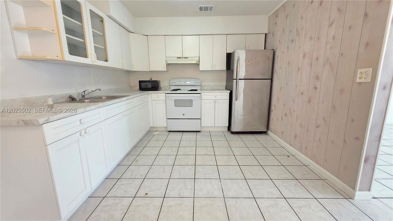 For Sale: $699,000 (0 beds, 0 baths, 2168 Square Feet)