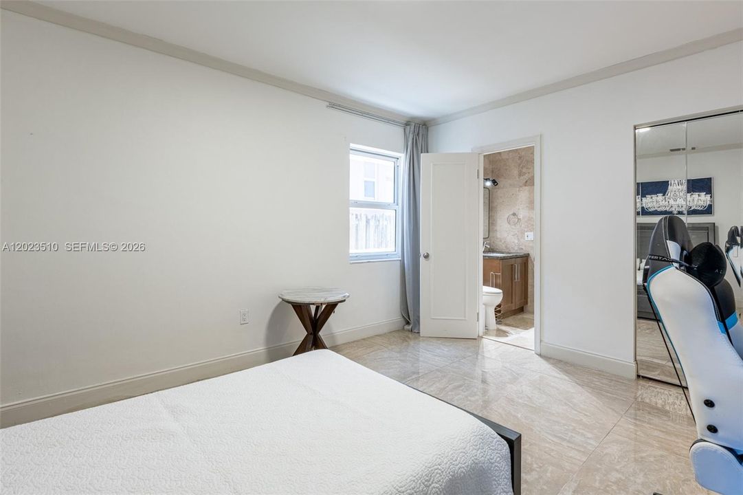 En Renta: $13,000 (4 camas, 3 baños, 3229 Pies cuadrados)