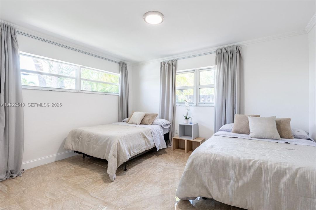 En Renta: $13,000 (4 camas, 3 baños, 3229 Pies cuadrados)