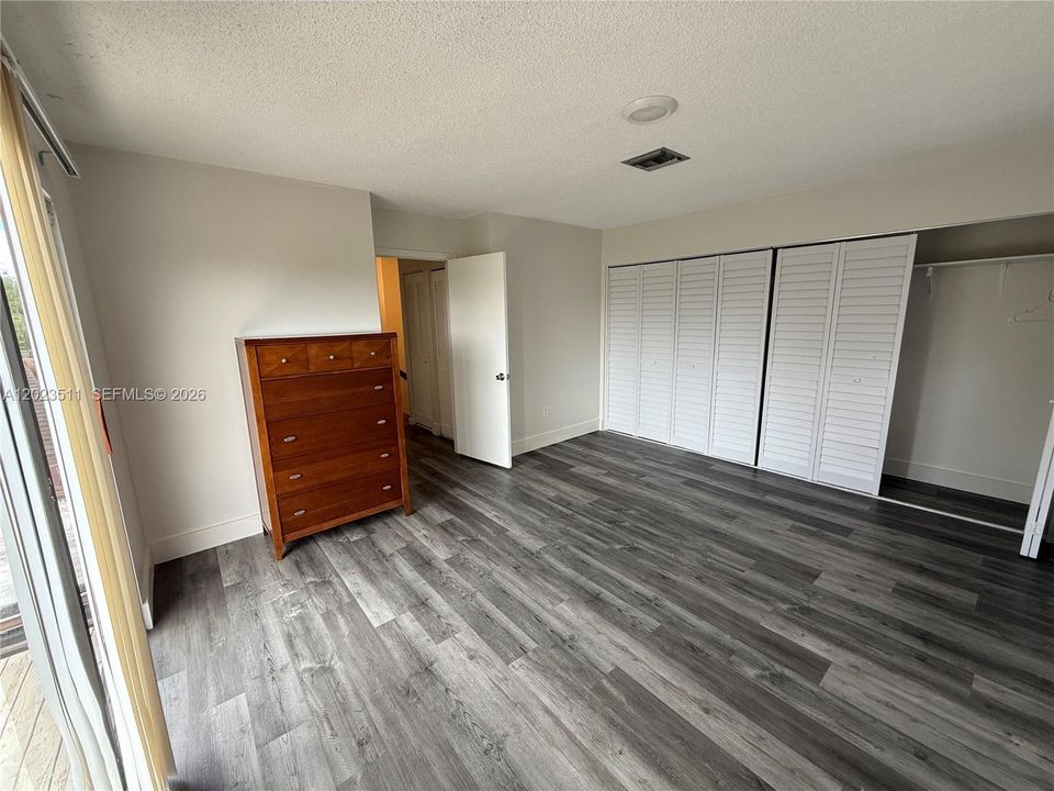 For Rent: $3,200 (3 beds, 2 baths, 1646 Square Feet)
