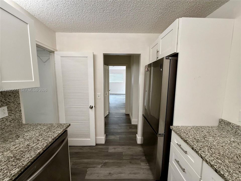 For Rent: $3,200 (3 beds, 2 baths, 1646 Square Feet)