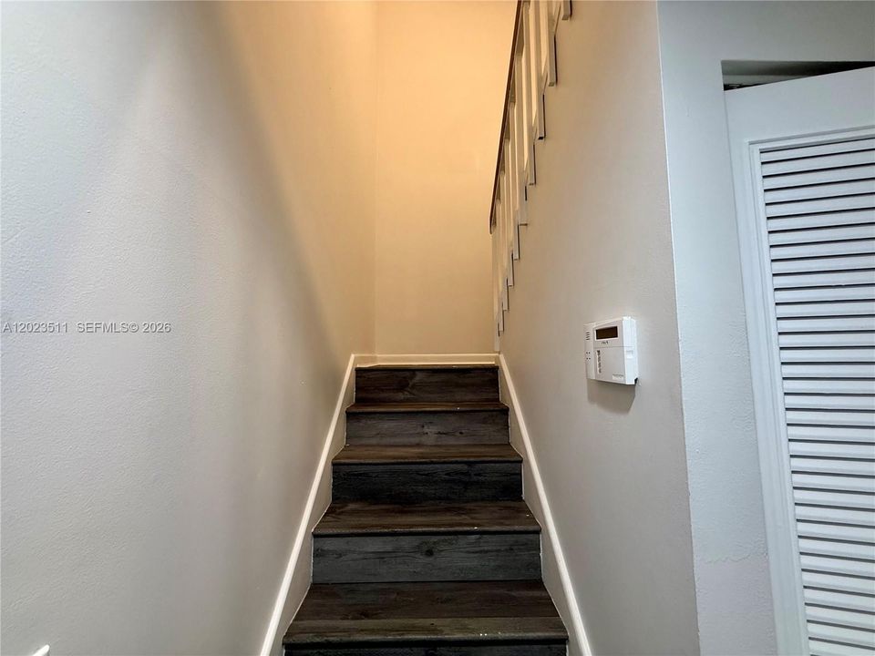 For Rent: $3,200 (3 beds, 2 baths, 1646 Square Feet)