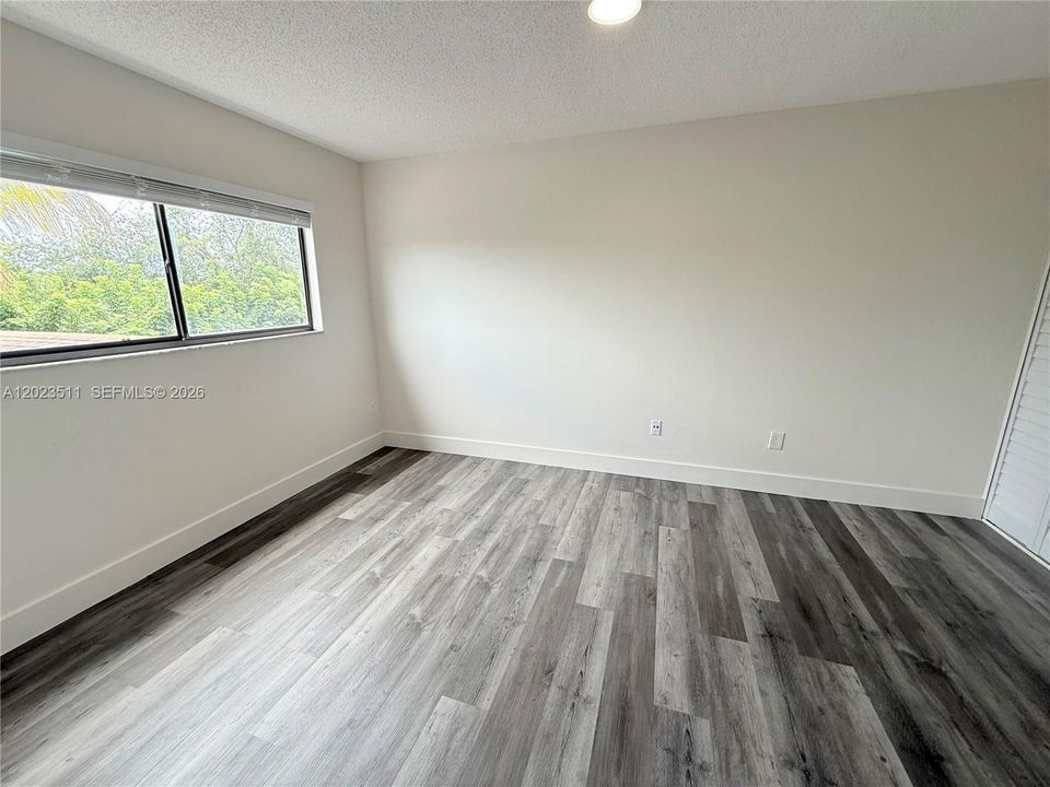 For Rent: $3,200 (3 beds, 2 baths, 1646 Square Feet)