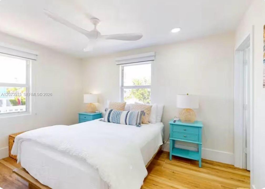 For Sale: $2,500,000 (3 beds, 2 baths, 1100 Square Feet)