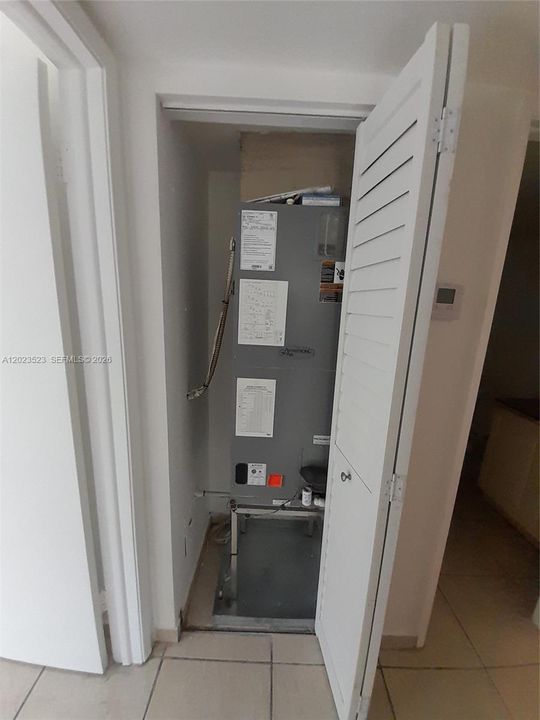В аренду: $2,400 (2 спален, 2 ванн, 1000 Квадратных фут)