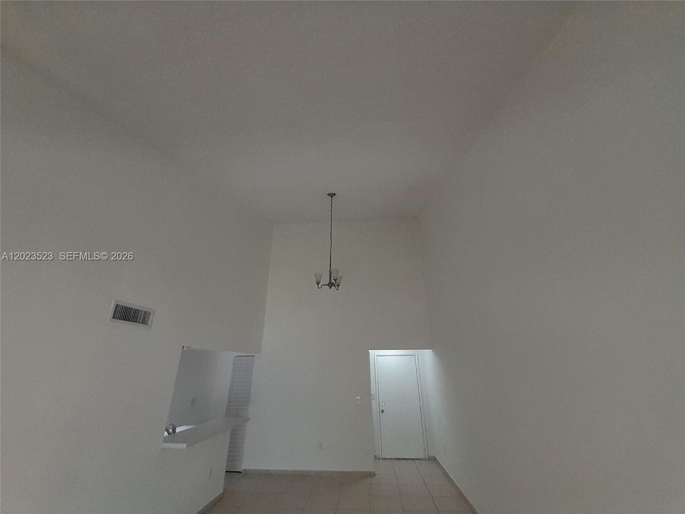 В аренду: $2,400 (2 спален, 2 ванн, 1000 Квадратных фут)