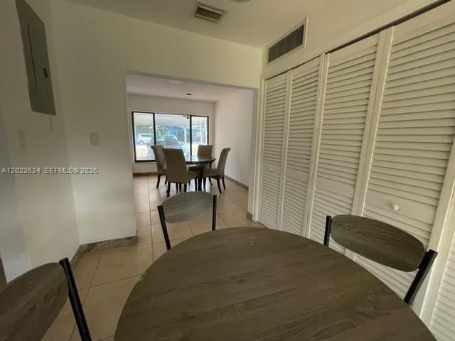 En Venta: $445,000 (3 camas, 2 baños, 1082 Pies cuadrados)