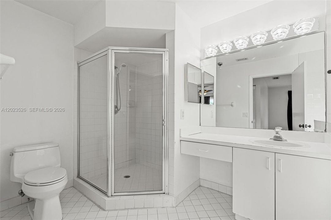 For Sale: $525,000 (4 beds, 2 baths, 2026 Square Feet)