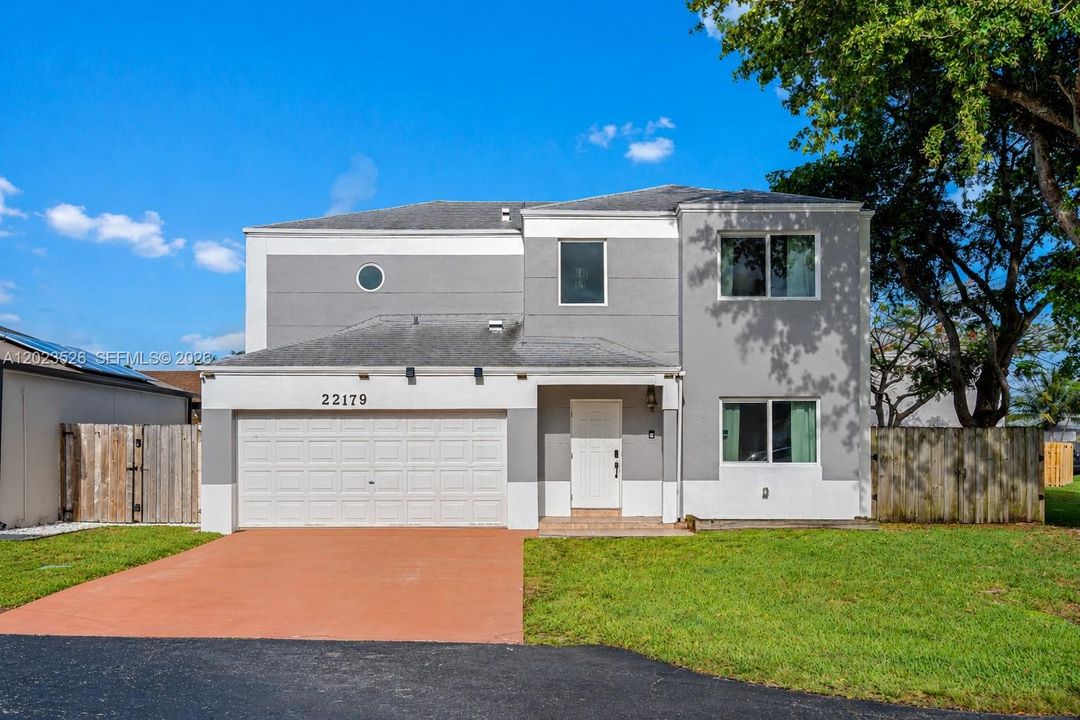 For Sale: $525,000 (4 beds, 2 baths, 2026 Square Feet)