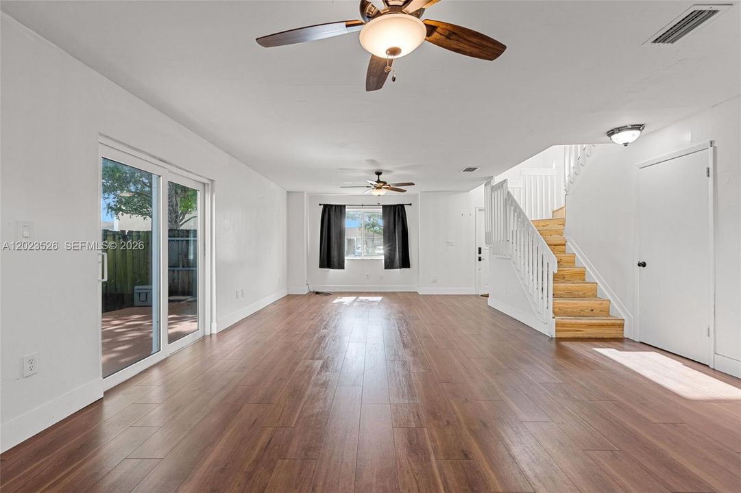 For Sale: $525,000 (4 beds, 2 baths, 2026 Square Feet)