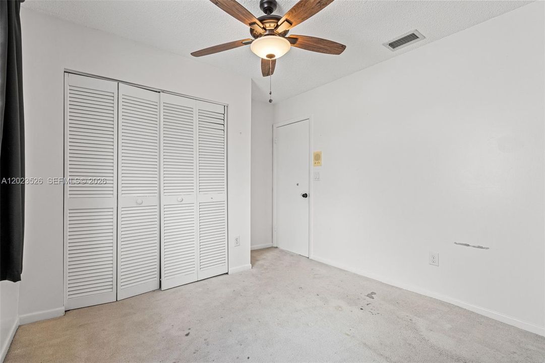 For Sale: $525,000 (4 beds, 2 baths, 2026 Square Feet)