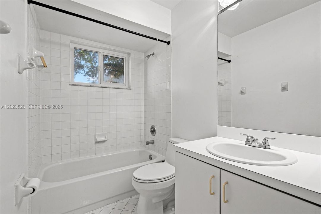 For Sale: $525,000 (4 beds, 2 baths, 2026 Square Feet)