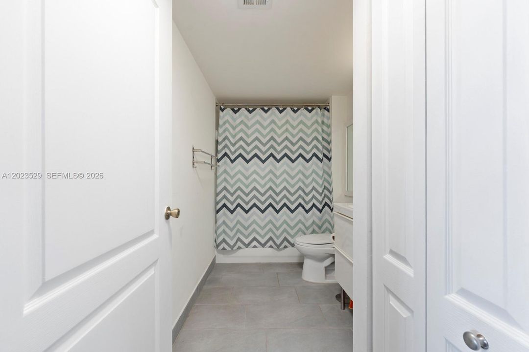 For Sale: $475,000 (2 beds, 2 baths, 1020 Square Feet)