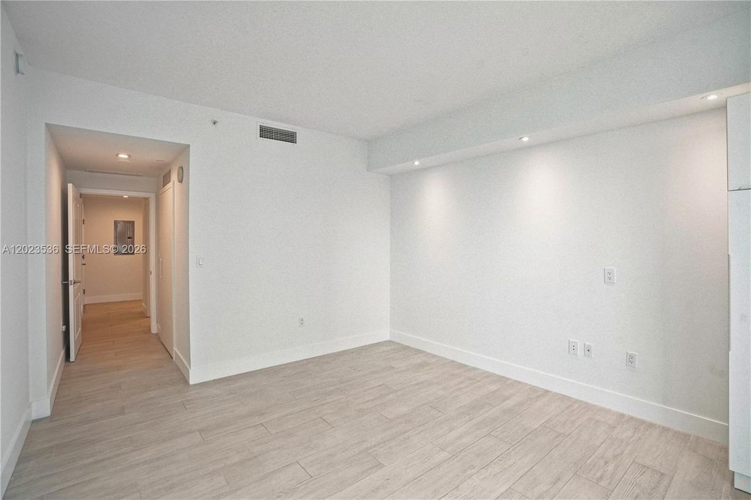 For Rent: $7,250 (3 beds, 3 baths, 1762 Square Feet)