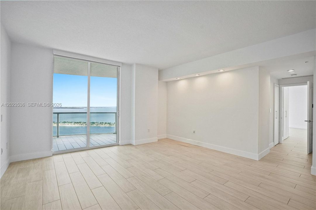 For Rent: $7,250 (3 beds, 3 baths, 1762 Square Feet)