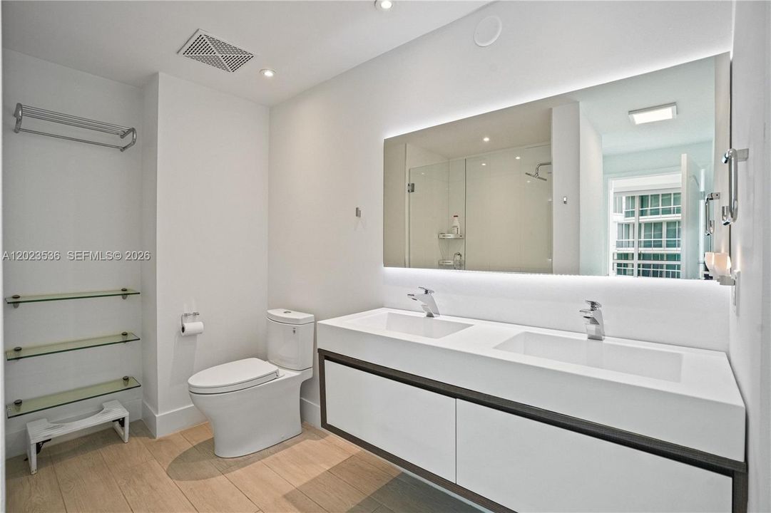 For Rent: $7,250 (3 beds, 3 baths, 1762 Square Feet)