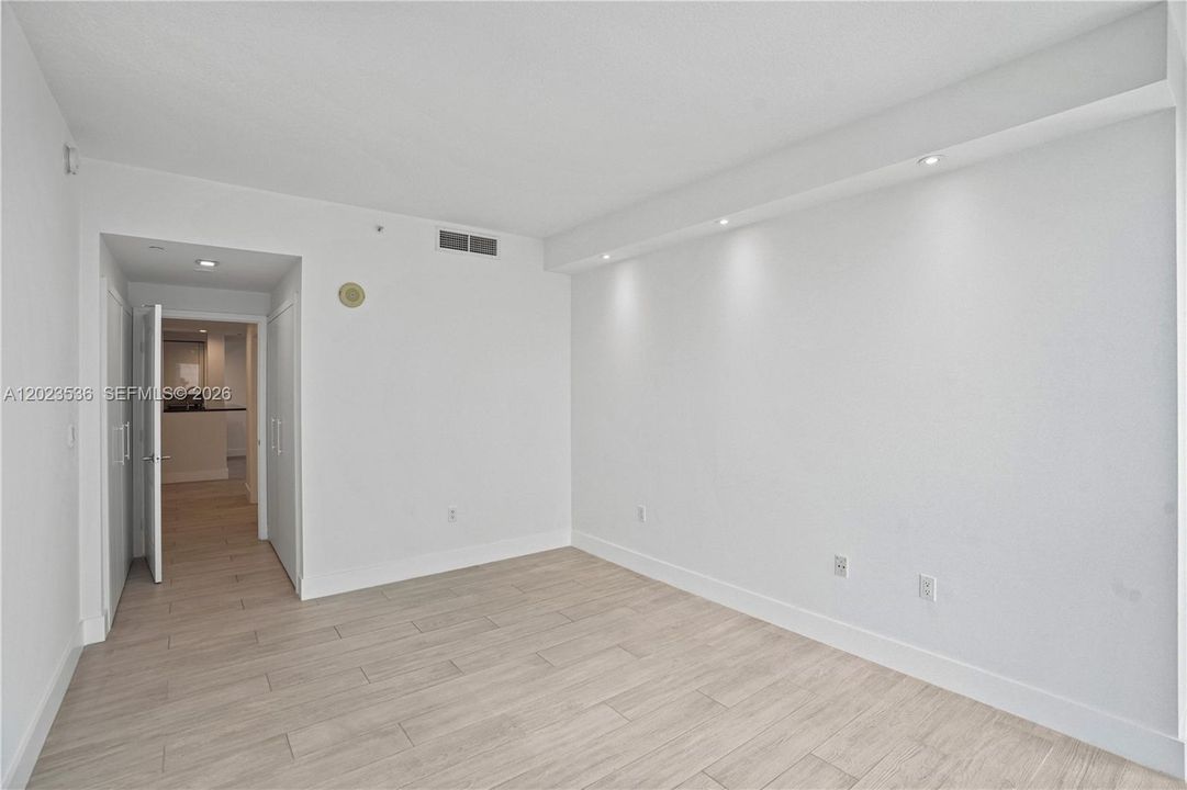 For Rent: $7,250 (3 beds, 3 baths, 1762 Square Feet)