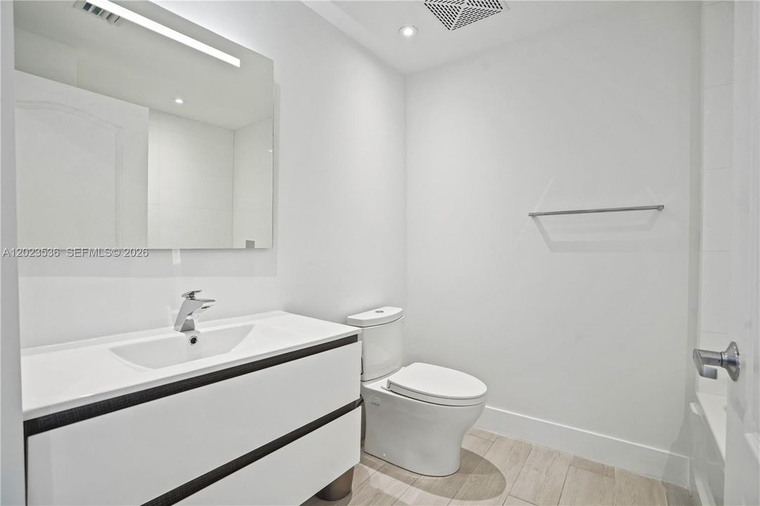 For Rent: $7,250 (3 beds, 3 baths, 1762 Square Feet)