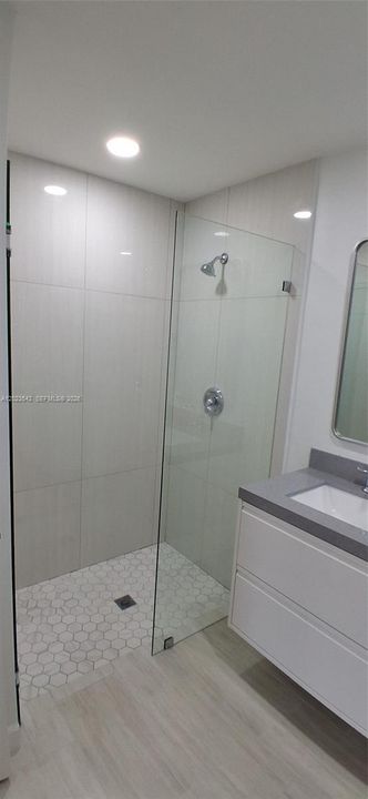 For Rent: $3,700 (3 beds, 2 baths, 1382 Square Feet)