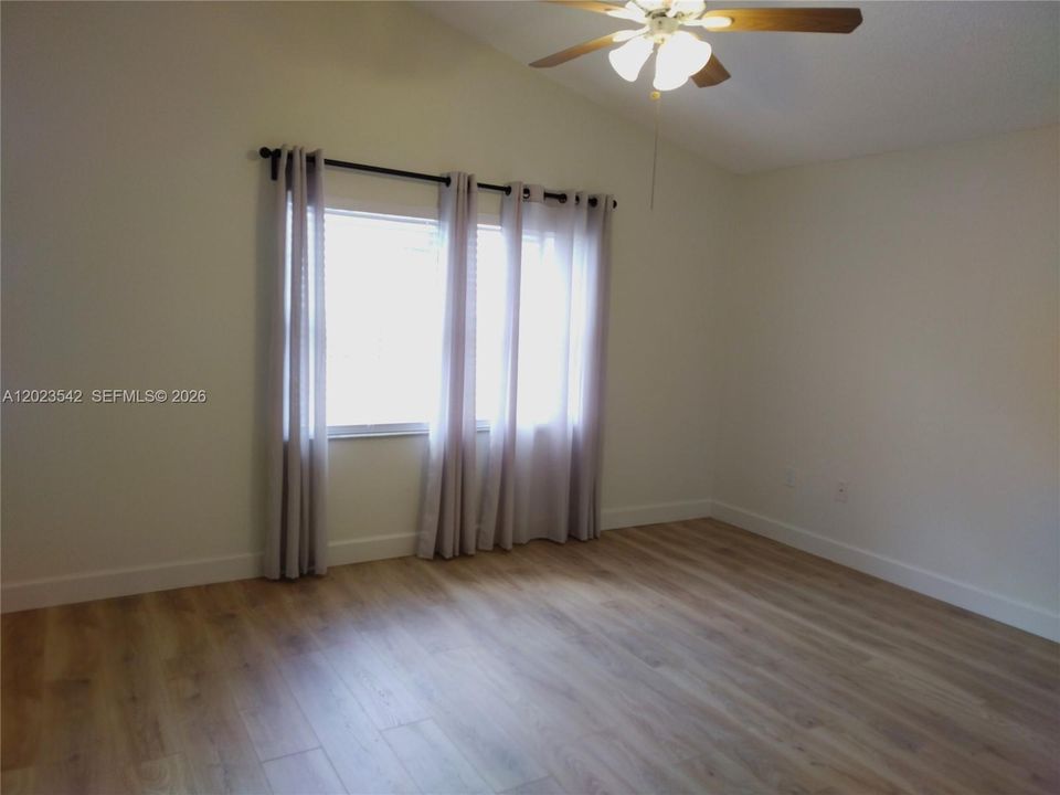 For Rent: $3,700 (3 beds, 2 baths, 1382 Square Feet)