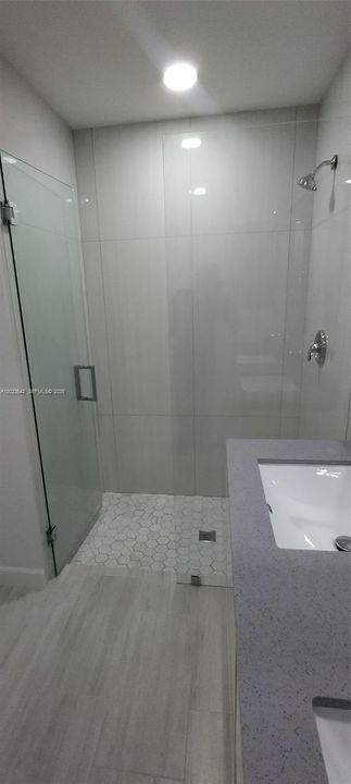 For Rent: $3,700 (3 beds, 2 baths, 1382 Square Feet)
