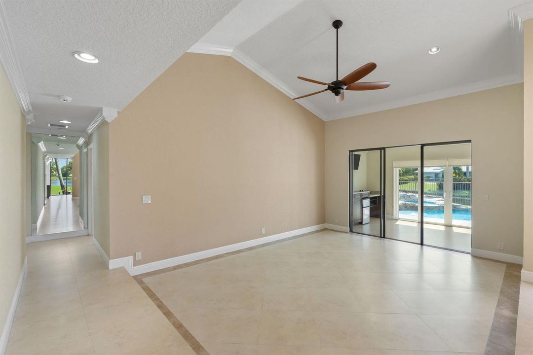 7-web-or-mls-11220 NW 2nd Manor Coral Sp