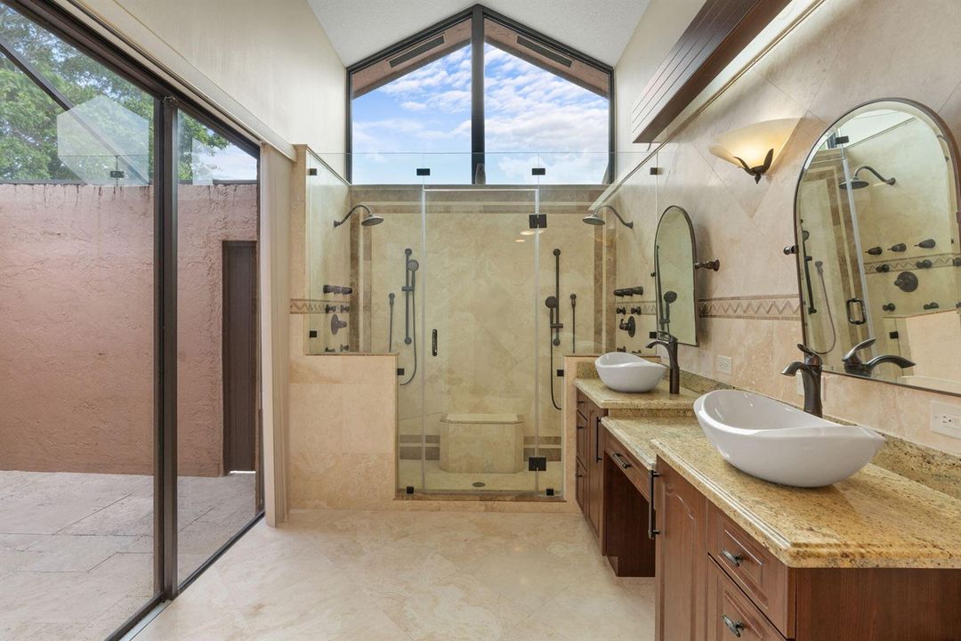 37-web-or-mls-11220 NW 2nd Manor Coral S