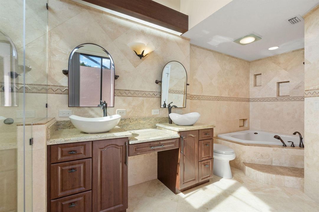 38-web-or-mls-11220 NW 2nd Manor Coral S