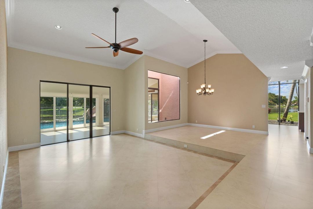 28-web-or-mls-11220 NW 2nd Manor Coral S