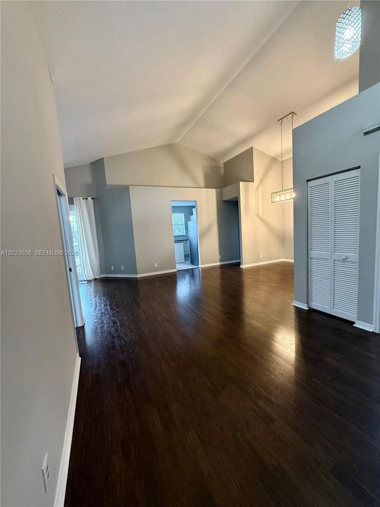 En Renta: $4,900 (3 camas, 2 baños, 1661 Pies cuadrados)