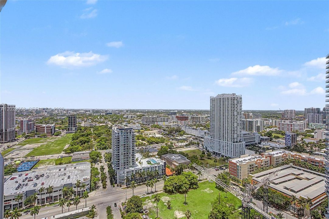 For Sale: $775,000 (2 beds, 2 baths, 1178 Square Feet)