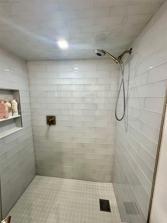 En Renta: $4,350 (2 camas, 2 baños, 1202 Pies cuadrados)
