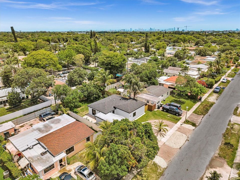 Active With Contract: $675,000 (4 beds, 2 baths, 1655 Square Feet)