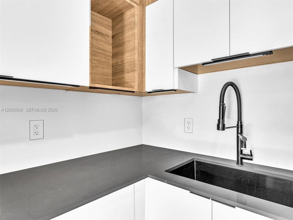 Active With Contract: $675,000 (4 beds, 2 baths, 1655 Square Feet)