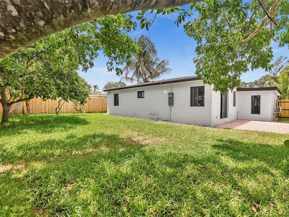 Active With Contract: $675,000 (4 beds, 2 baths, 1655 Square Feet)