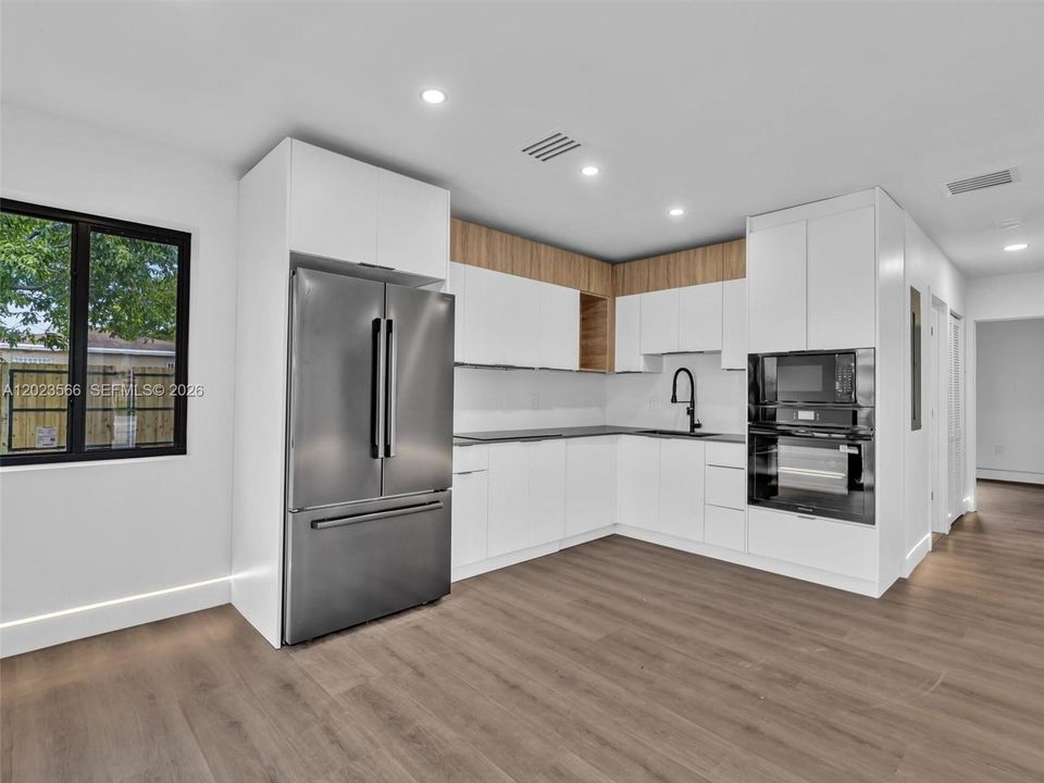 Active With Contract: $675,000 (4 beds, 2 baths, 1655 Square Feet)